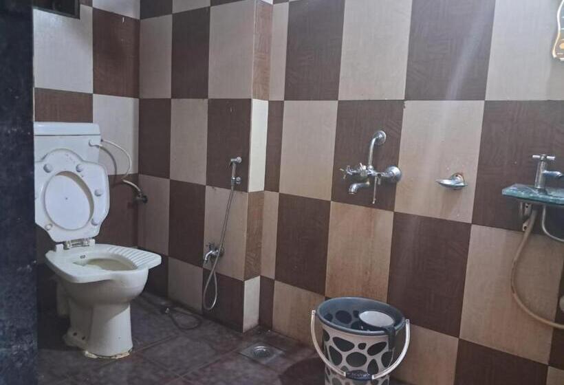 酒店 Sai Raj Residency