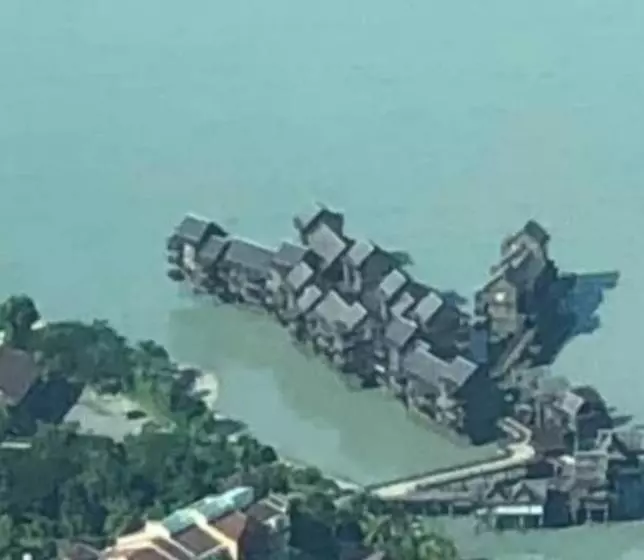 ホテル Villa Dalam Laut 530