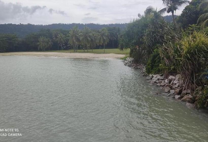 בית מלון כפרי Villa Dalam Laut 530