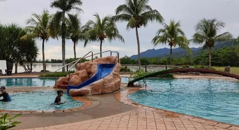 ホテル Villa Dalam Laut 530