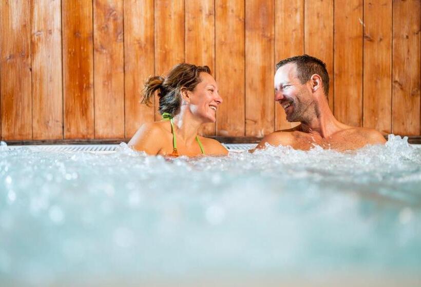 هتل Villages Clubs Du Soleil Morzine