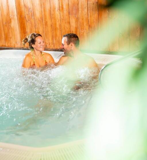 هتل Villages Clubs Du Soleil Morzine