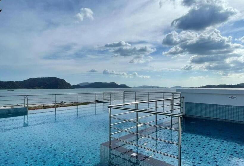 Langkawi Family Deluxe House For 7pax
