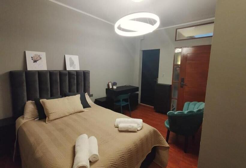 پانسیون La Casona Hostel