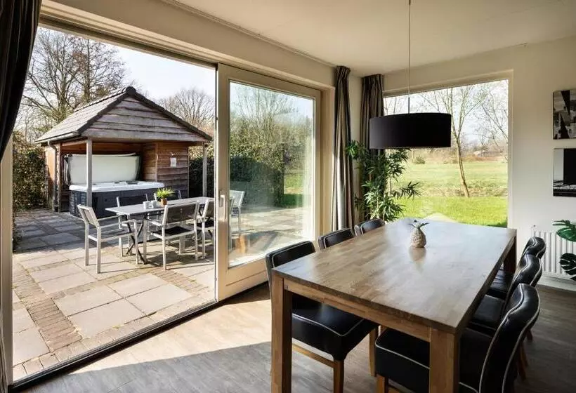 Lomakeskus Summio Buitenplaats De Marke Van Ruinen