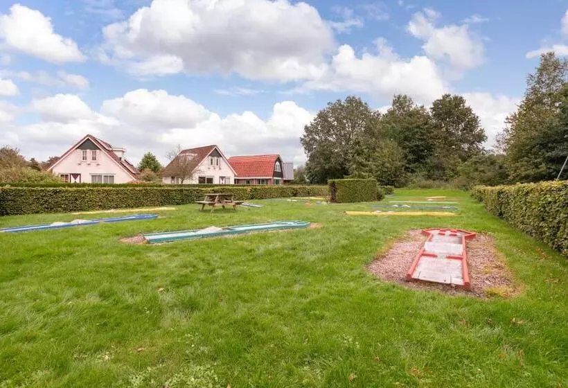 リゾートホテル Summio Bungalowpark Het Hart Van Drenthe