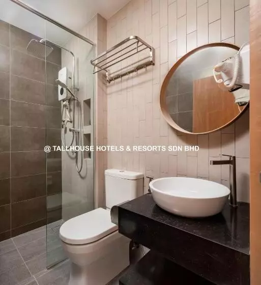 Tallhouse Apartment