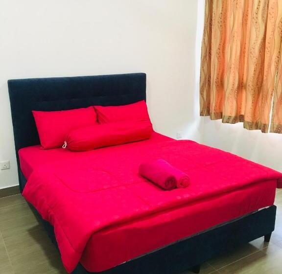 The Pine House @ Troika Kb