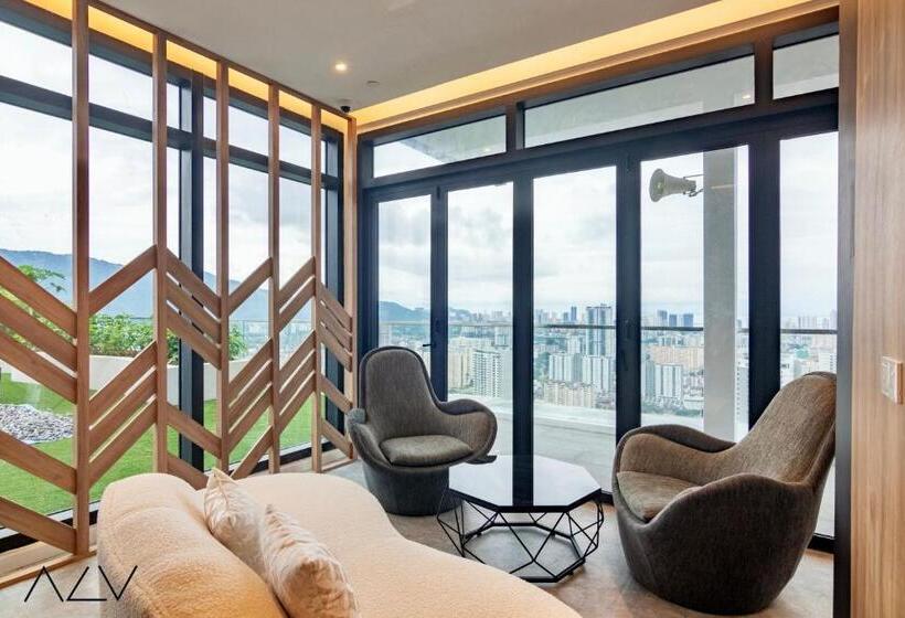 Urban Suites, Autograph Collection By Stellar Alv