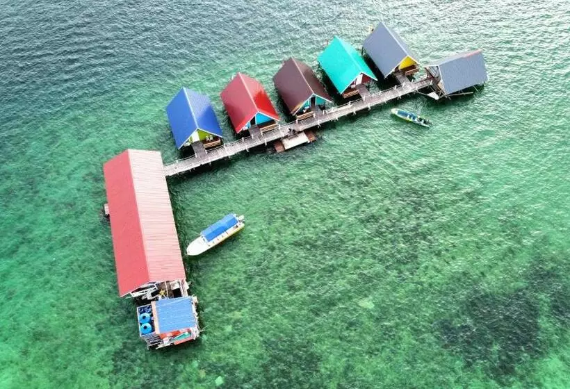 Adil Waterhouse Resort