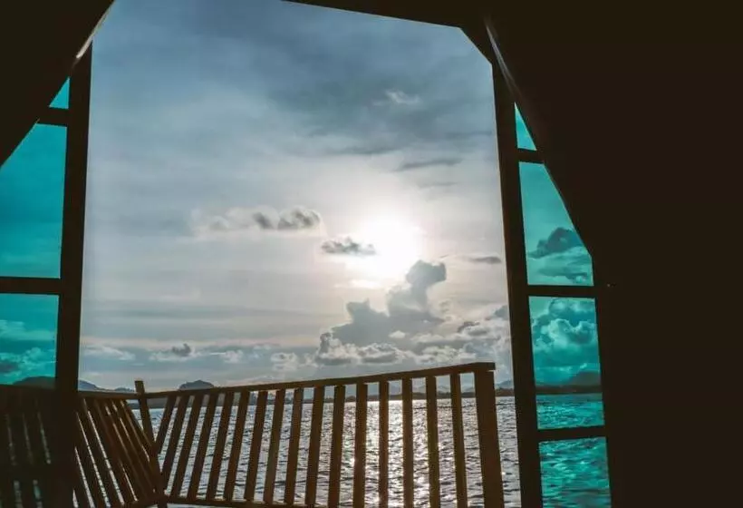 Adil Waterhouse Resort