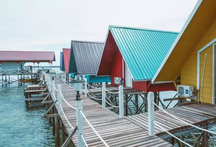 Adil Waterhouse Resort