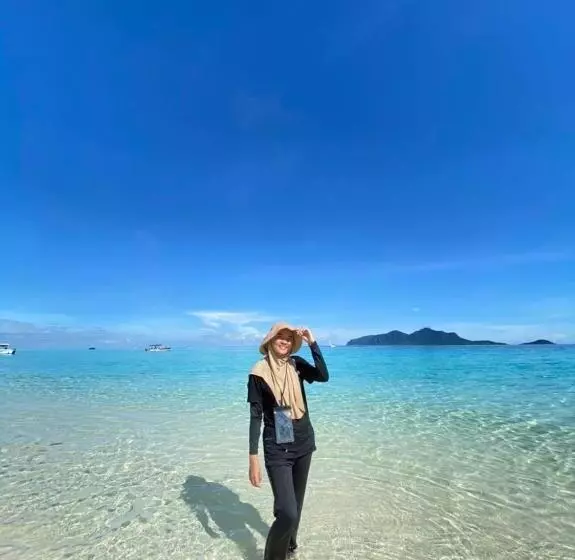 Adil Waterhouse Resort