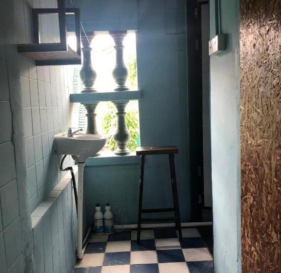 Vandrarhem 24 Seven B&b Mamasan