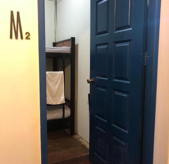 Vandrarhem 24 Seven B&b Mamasan