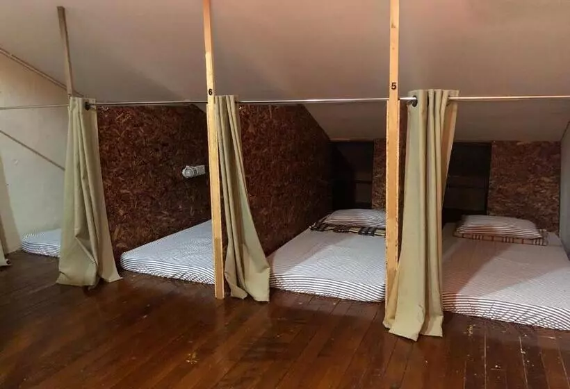 ユースホステル 24 Seven B&b Mamasan