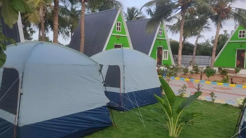 Greenleaf Resorts And Restaurant