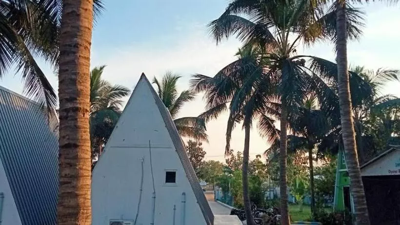 Greenleaf Resorts And Restaurant