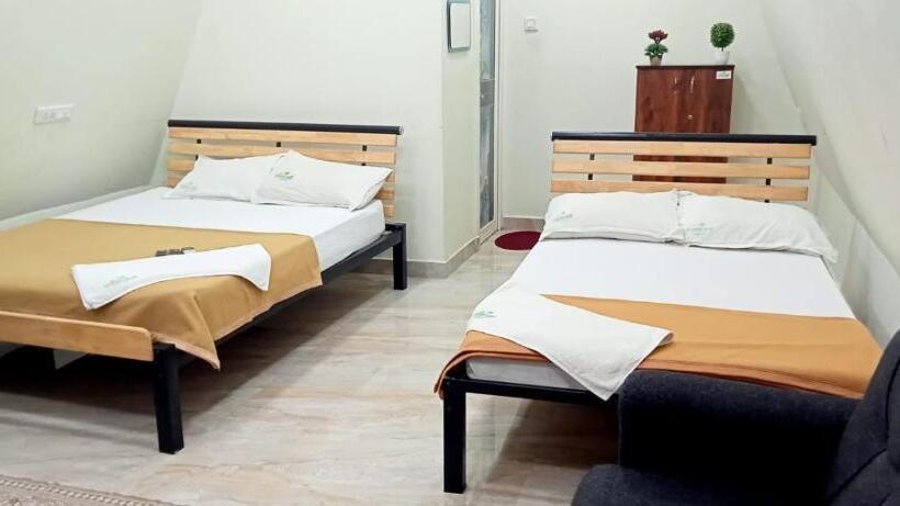 Greenleaf Resorts And Restaurant