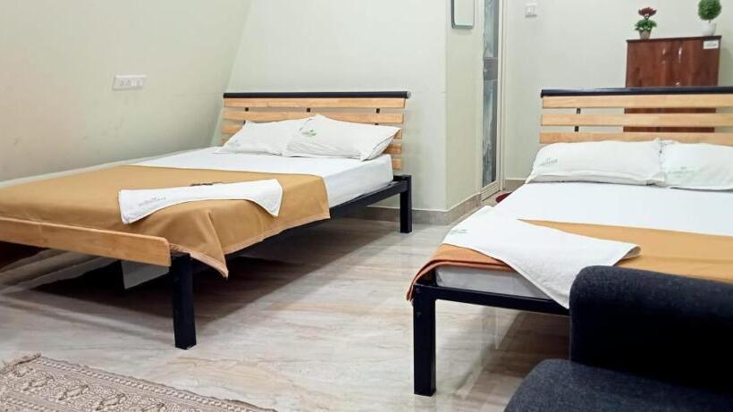 Greenleaf Resorts And Restaurant