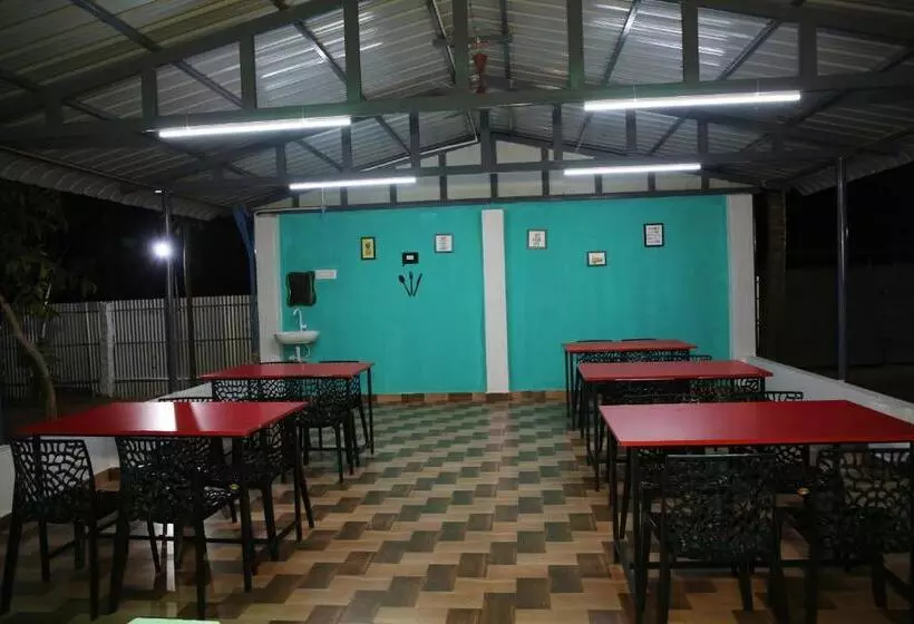 Greenleaf Resorts And Restaurant