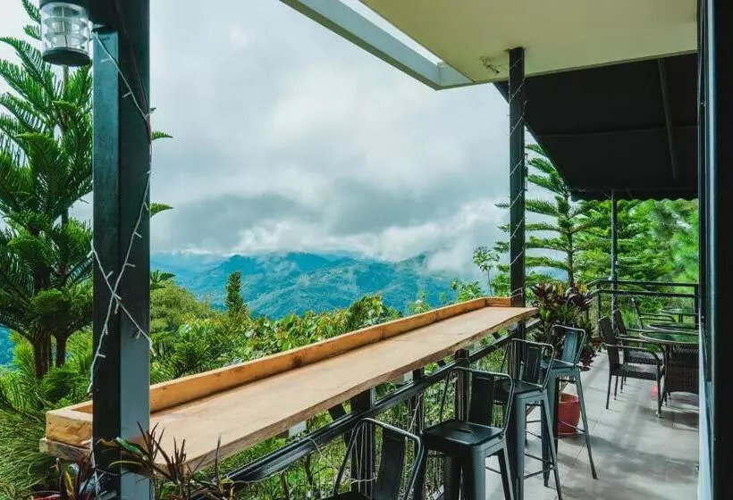 Hotelli Mountain Valley Resort