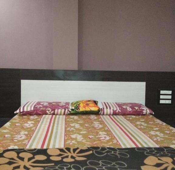 Hotel Sai Darshan Guest House