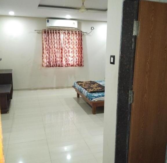 Hotel Sai Darshan Guest House