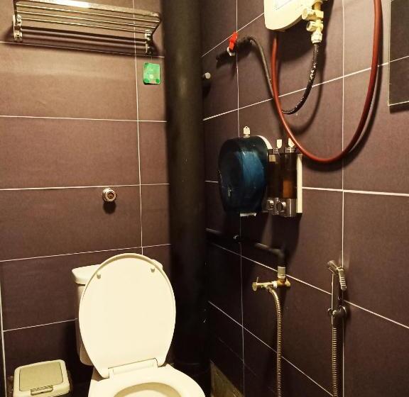 بنسيون Cozy Ac Shared Bunk Beds In Bayan Lepas