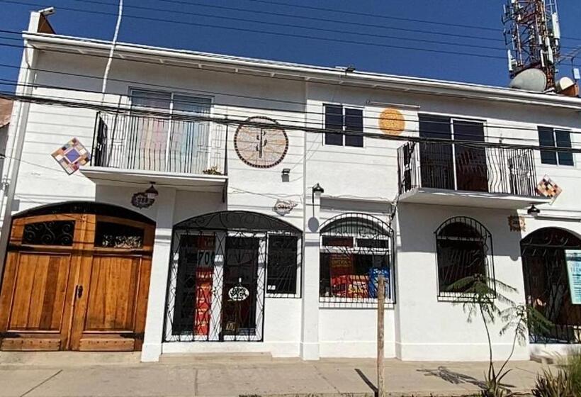 Pension Estudio Los Mosaicos