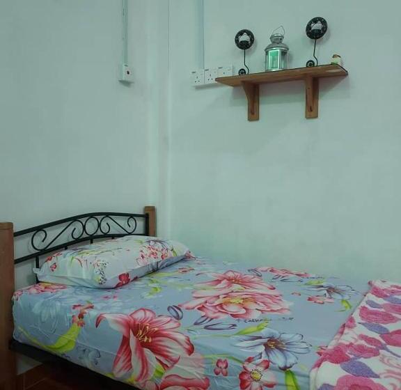 פנסיון Room 345