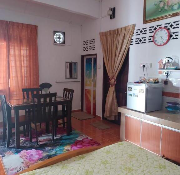 פנסיון Room 345