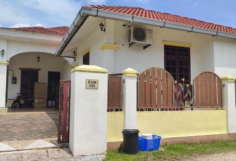 פנסיון Room 345