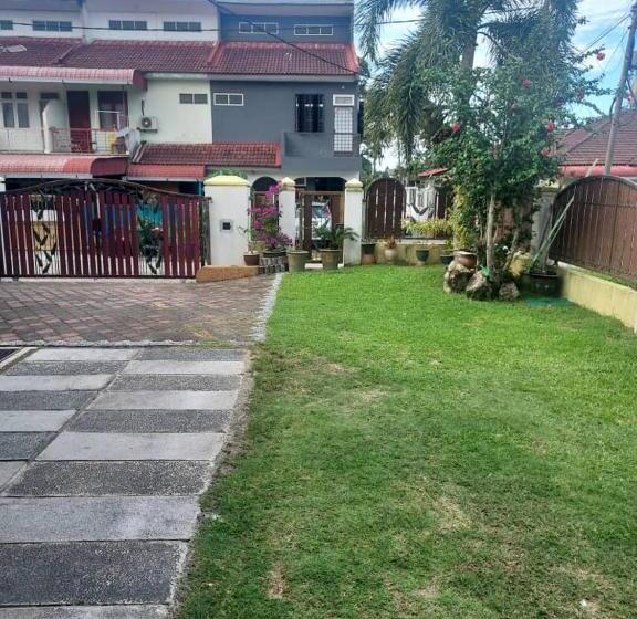 פנסיון Room 345