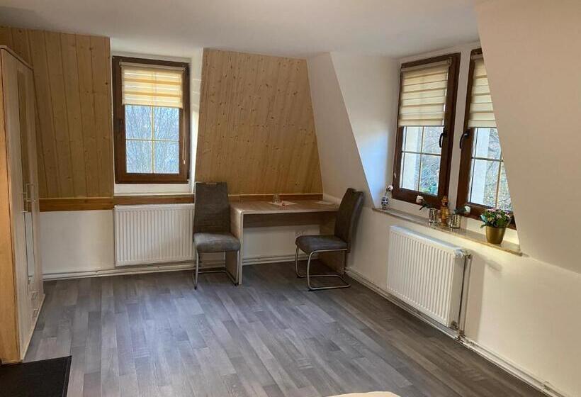 ペンション Zimmervermietung Abir