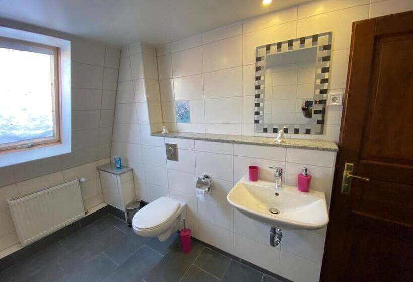 ペンション Zimmervermietung Abir