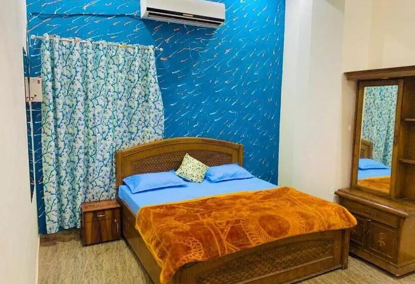 Pop Raj Hotel Oyo