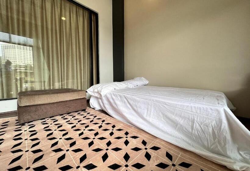 Studio Apartment  Fantastic Mountain View