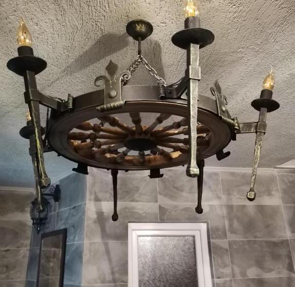 Общежитие апартаменты в центре ужгорода скала