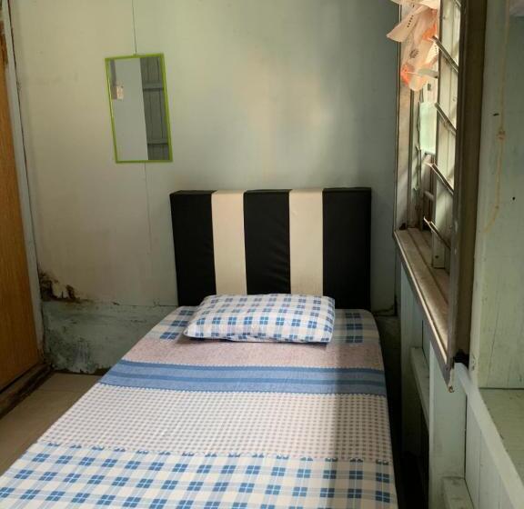 Общежитие Z&z Budget Room