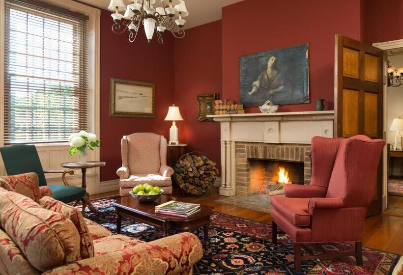 ベッドアンドブレックファースト Inn And Cabins At Vaucluse Spring