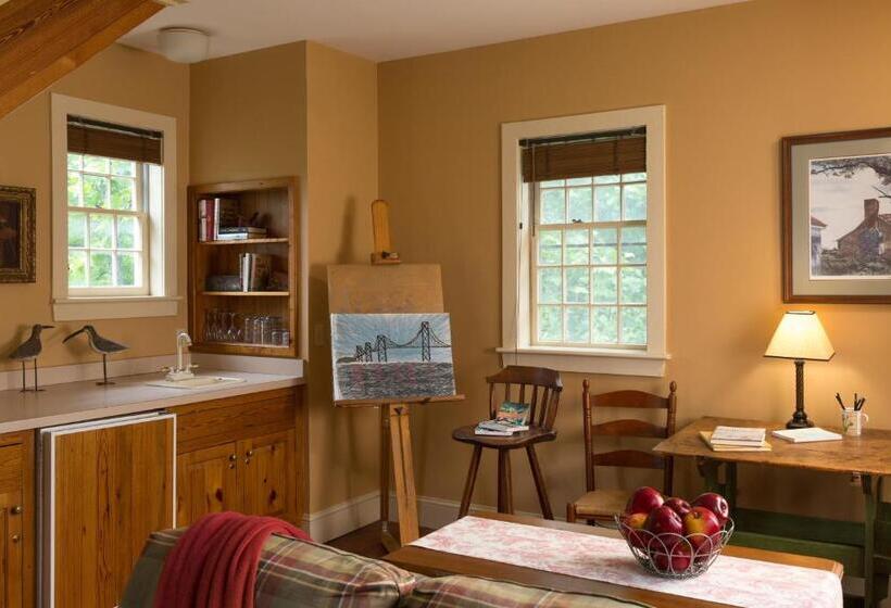 ベッドアンドブレックファースト Inn And Cabins At Vaucluse Spring