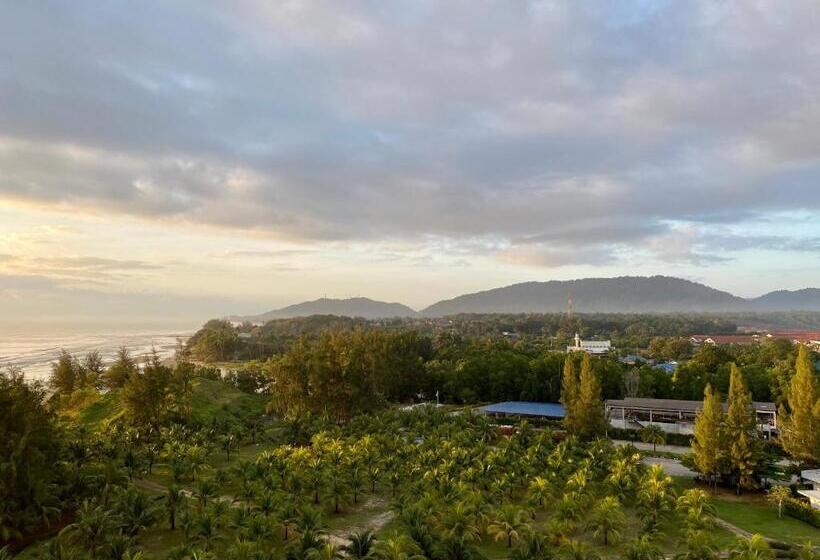 Deluxe Holiday Studio Suite At Timurbay With Seaview