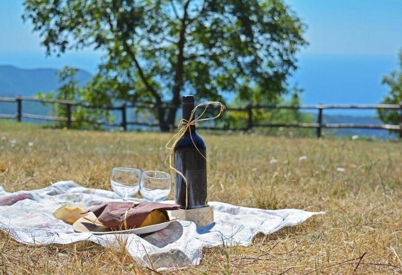 هتل Agriturismo Monte Pu