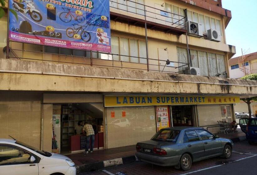 בית מלון כפרי Ambassador 1