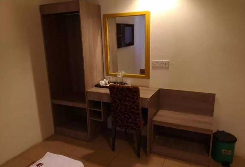 Hotelli Ambassador 1