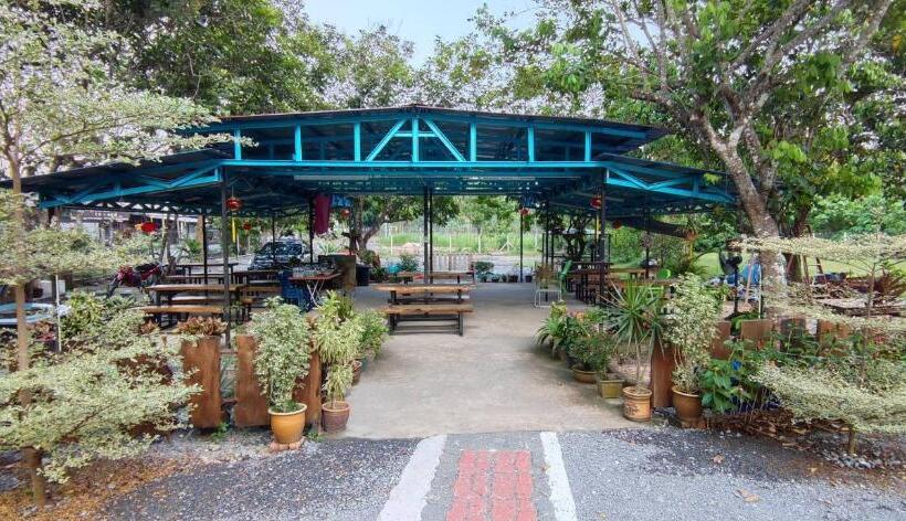 カプセルホテル Guest House Gua Kelam