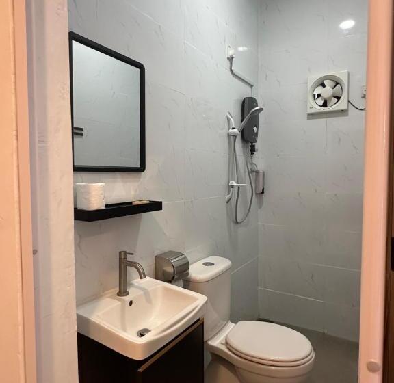 カプセルホテル Guest House Gua Kelam