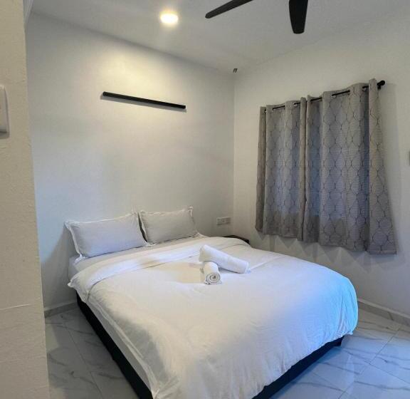 カプセルホテル Guest House Gua Kelam