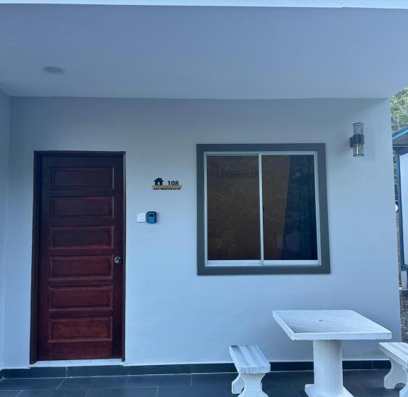 カプセルホテル Guest House Gua Kelam